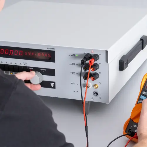 5025C Multifunction Calibrator